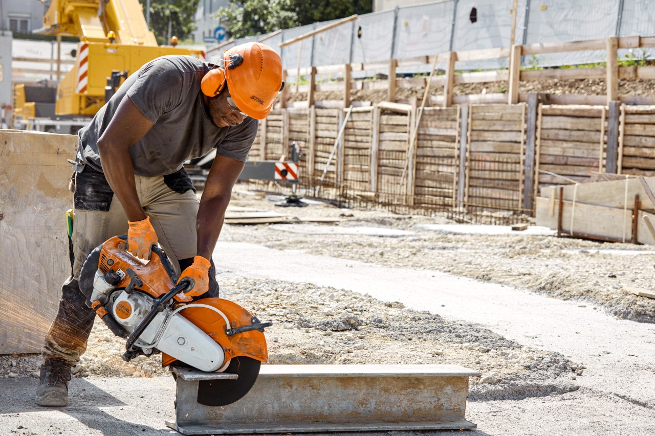 Gehörschutz bei der beruflichen Arbeit im Forst